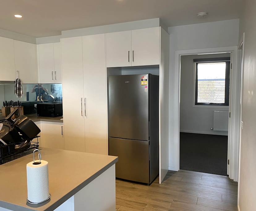 $250, Flatshare, 2 bathrooms, Macleod VIC 3085