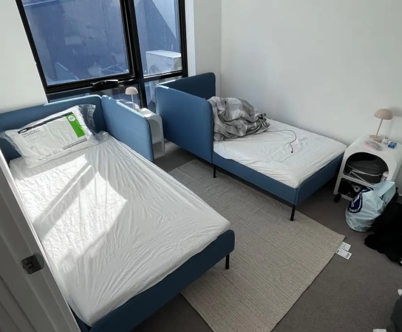 Furnished room in a flatshare