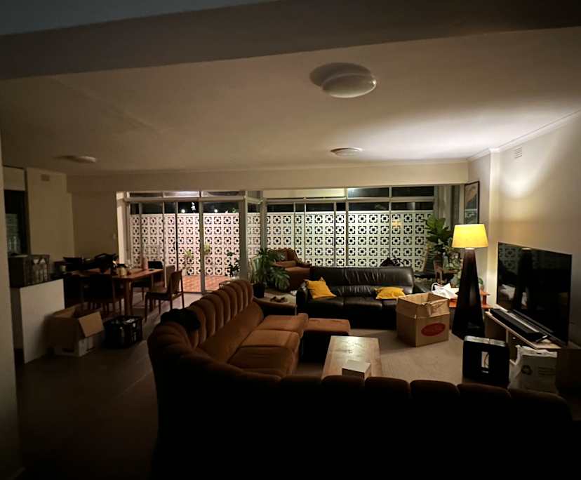 Whole property with 3 rooms for rent