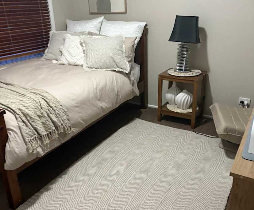 $300, Share-house, 2 bathrooms, Narellan Vale NSW 2567