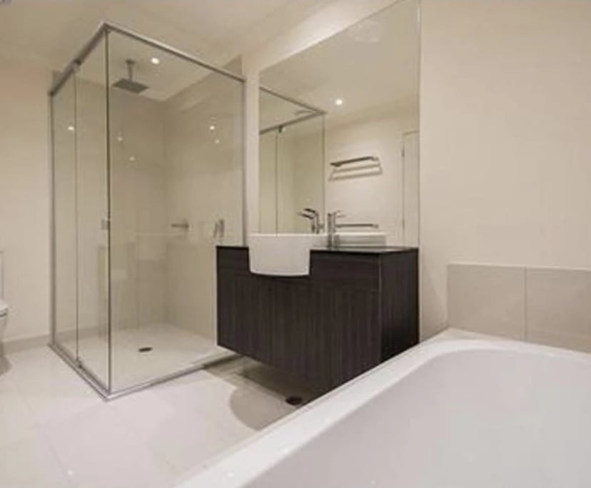 $250, Share-house, 2 bathrooms, Hope Island QLD 4212