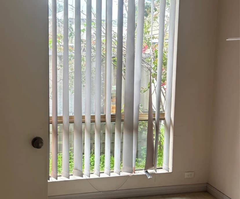 Unfurnished room in a share house