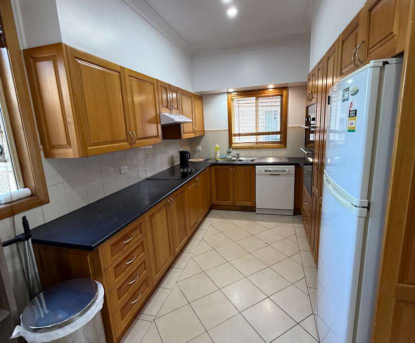 $320, Share-house, 5 bathrooms, Campbelltown NSW 2560