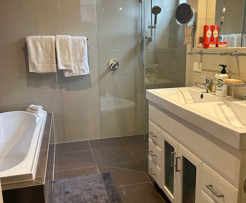 $300, Share-house, 3 bathrooms, Brighton East VIC 3187