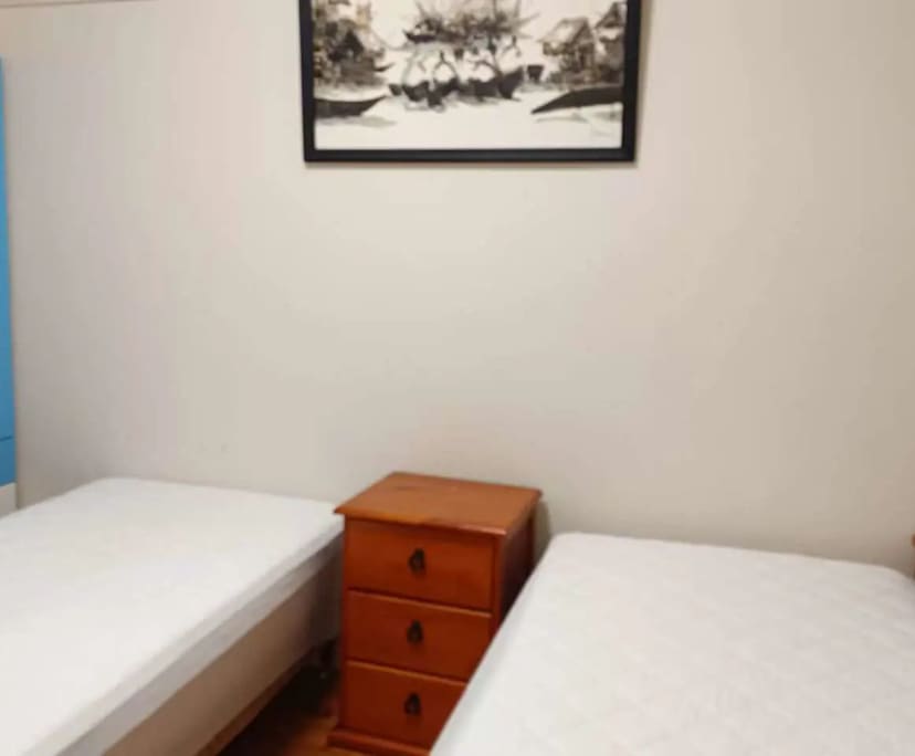 Room in a share house