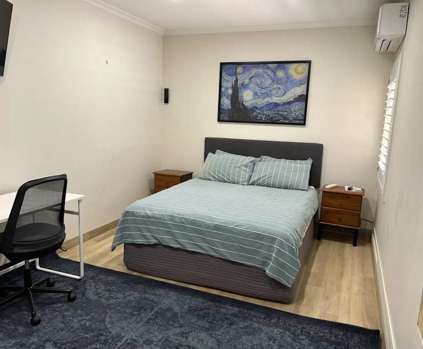 Furnished room with own bathroom