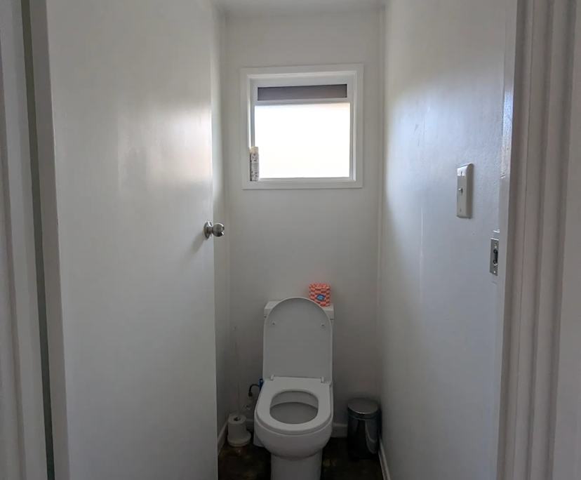 $240-300, Student-accommodation, 4 rooms, Kallangur QLD 4503, Kallangur QLD 4503