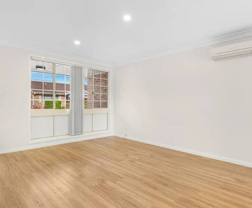 Unfurnished room in a share house