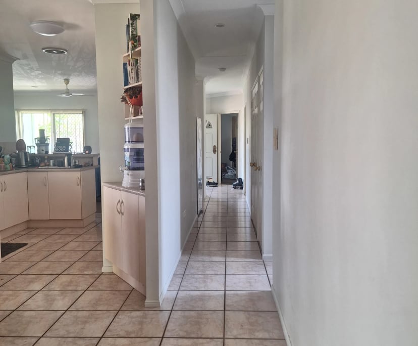 Room for Rent in Annandale, Townsville 300, Furni...