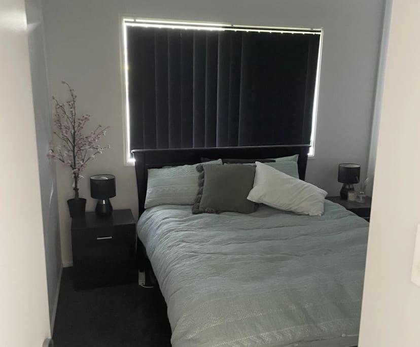 Unfurnished room with own bathroom