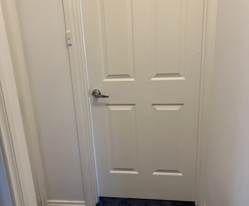 Room in a share house
