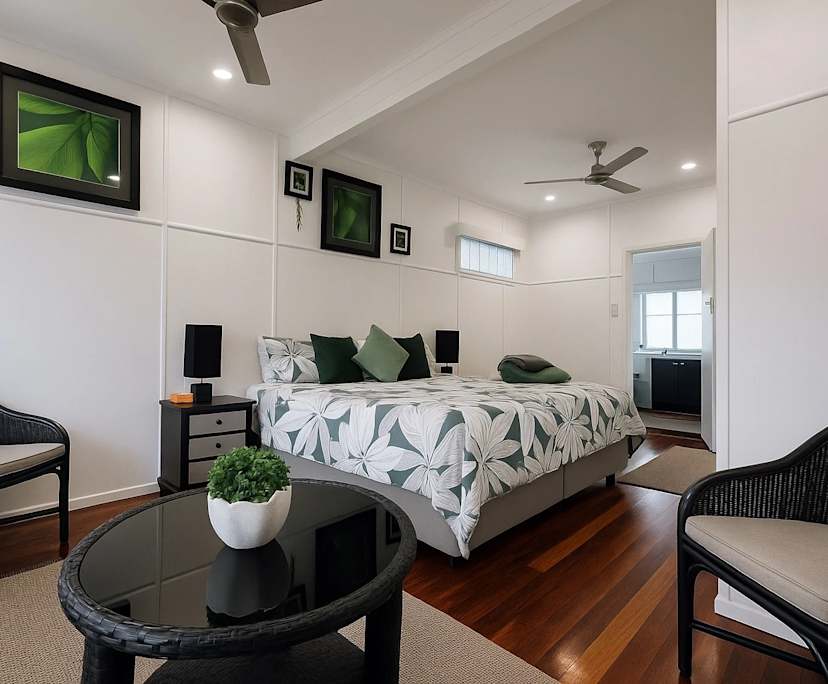 Furnished room in a share house