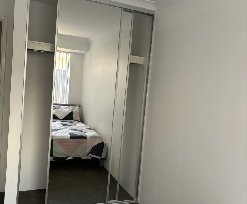 $280, Share-house, 3 bathrooms, Meadow Springs WA 6210