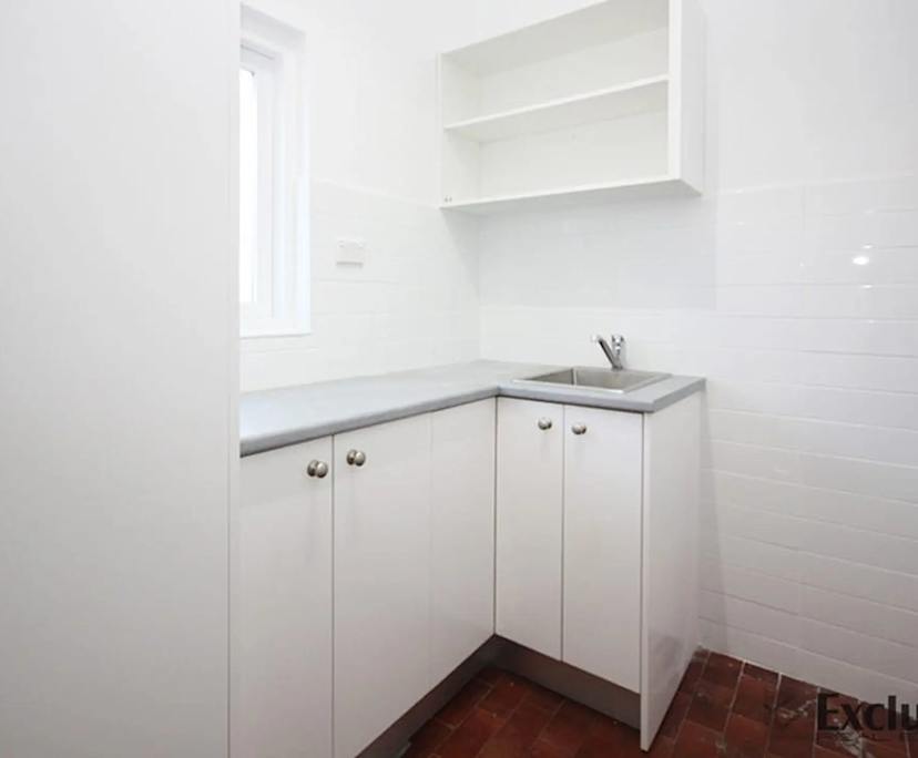 $1,300, Whole-property, 3 bathrooms, Rodd Point NSW 2046