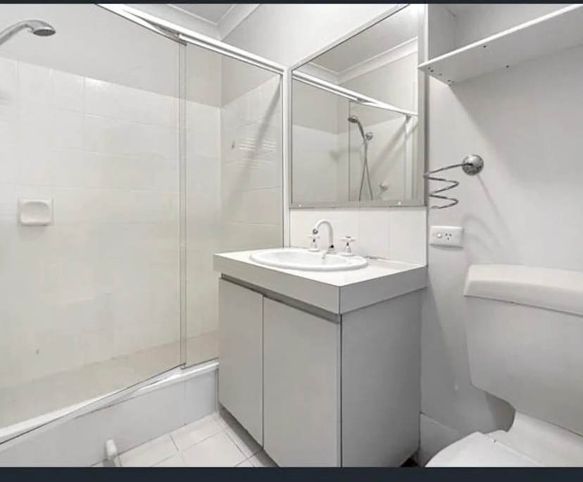 Unfurnished room with own bathroom