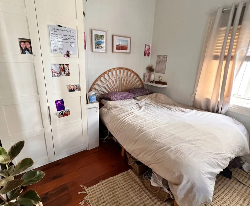 Unfurnished room in a share house