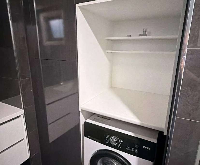 $490, Granny-flat, 1 bathroom, Red Hill ACT 2603