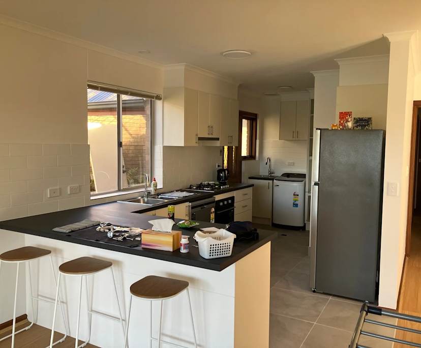 $300, Share-house, 2 bathrooms, West Lakes SA 5021