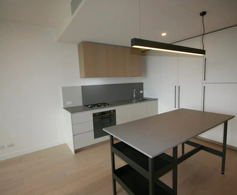 Unfurnished room with own bathroom