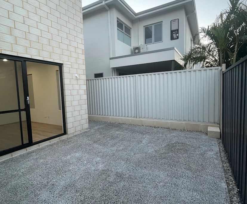 Unfurnished room in a share house