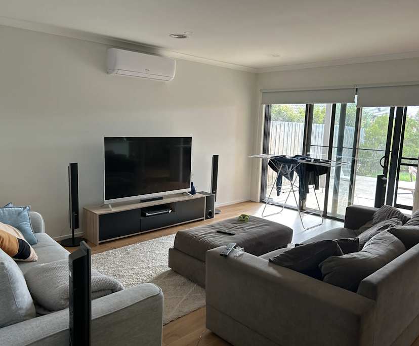 Unfurnished room in a share house