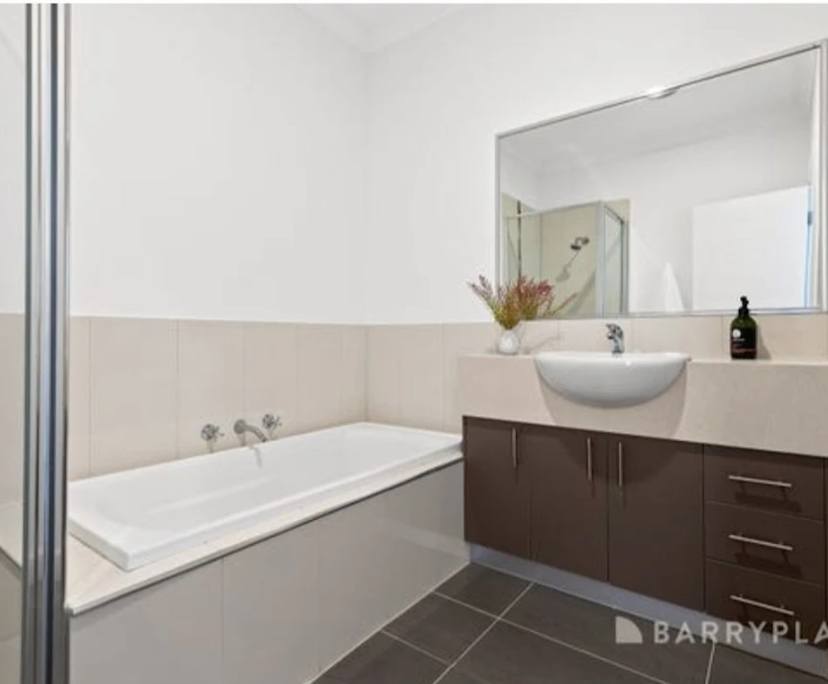 $300, Share-house, 3 bathrooms, Epping VIC 3076