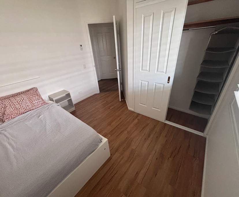 Furnished room with own bathroom