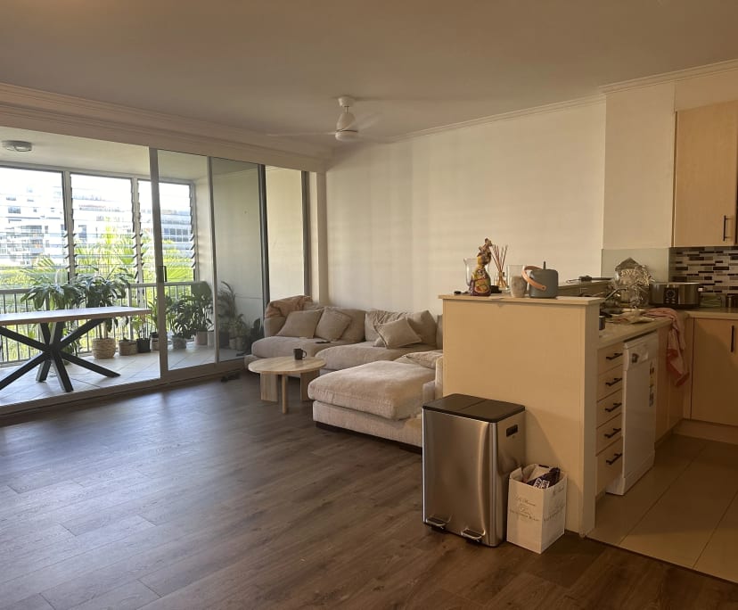 $595, Flatshare, 2 bathrooms, Waterloo NSW 2017