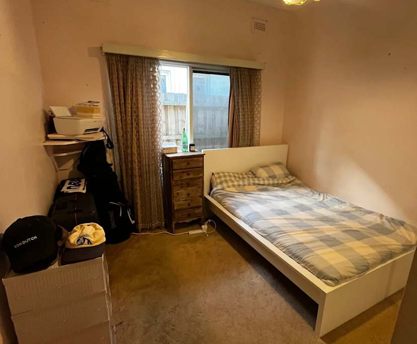 Unfurnished room in a share house