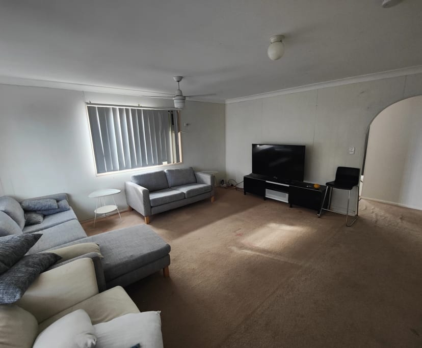 Room for Rent in Browns Plains, Brisbane 220, Fle...