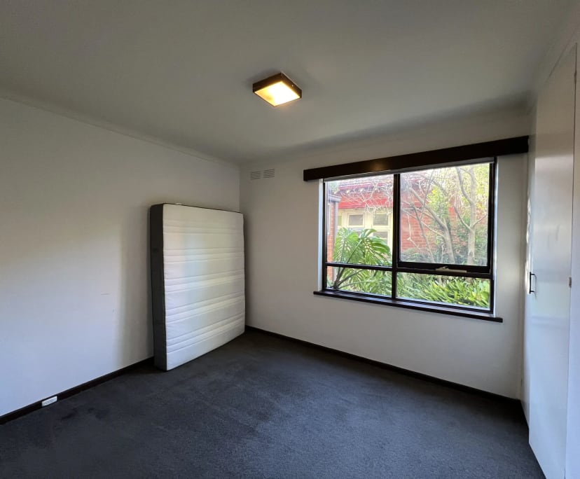 Room for Rent in St Kilda, Melbourne 295, Furnish...