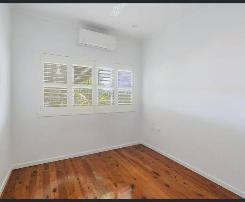 Unfurnished room in a share house