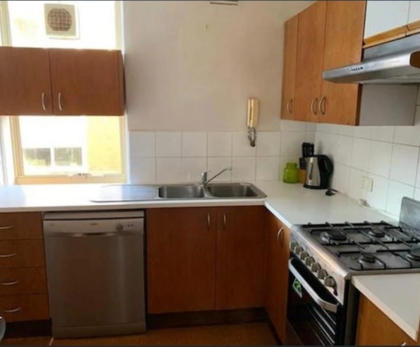 $280, Flatshare, 2 bathrooms, South Yarra VIC 3141