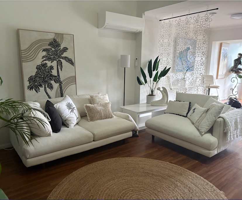 Room in a share house
