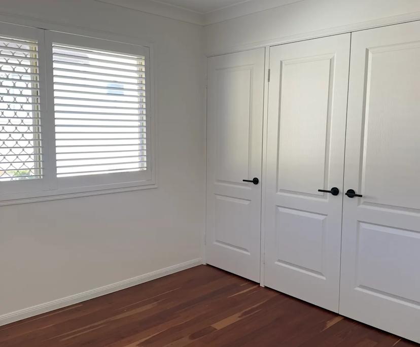 Unfurnished room in a flatshare