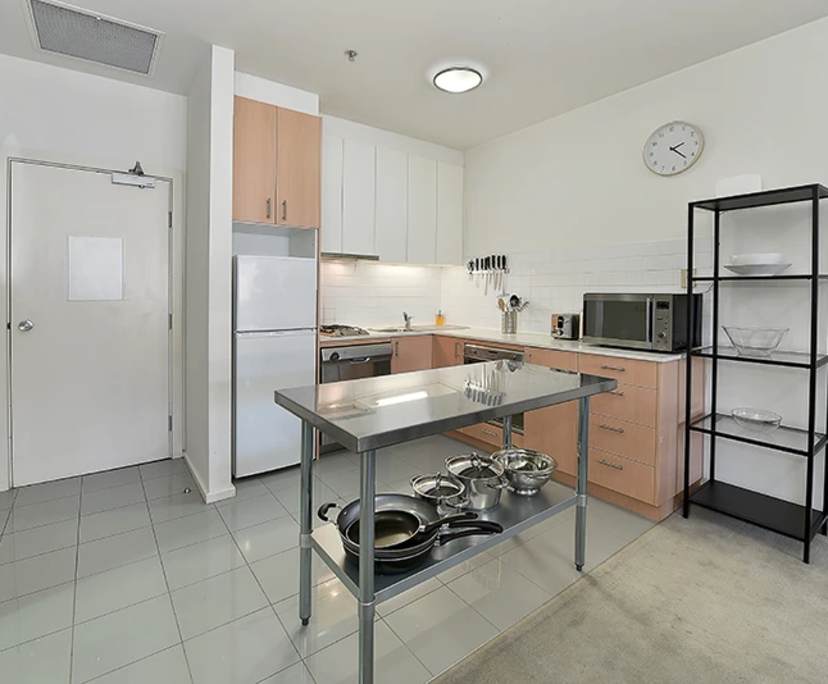 $770, 1-bed, 1 bathroom, Melbourne VIC 3000