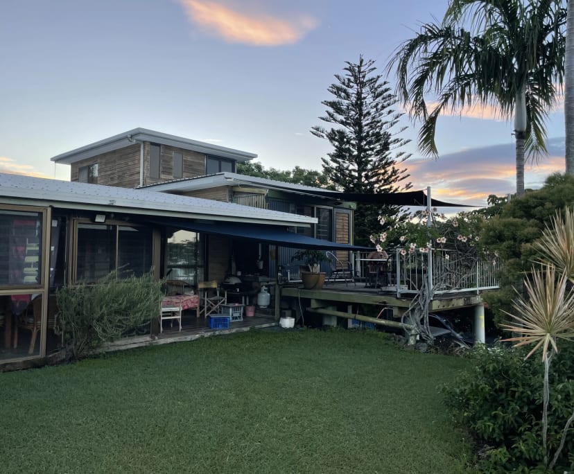 $220, Share-house, 3 bathrooms, Cannonvale QLD 4802