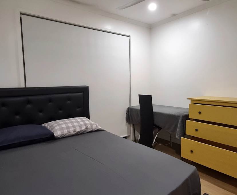 $300, Share-house, 3 bathrooms, Labrador QLD 4215