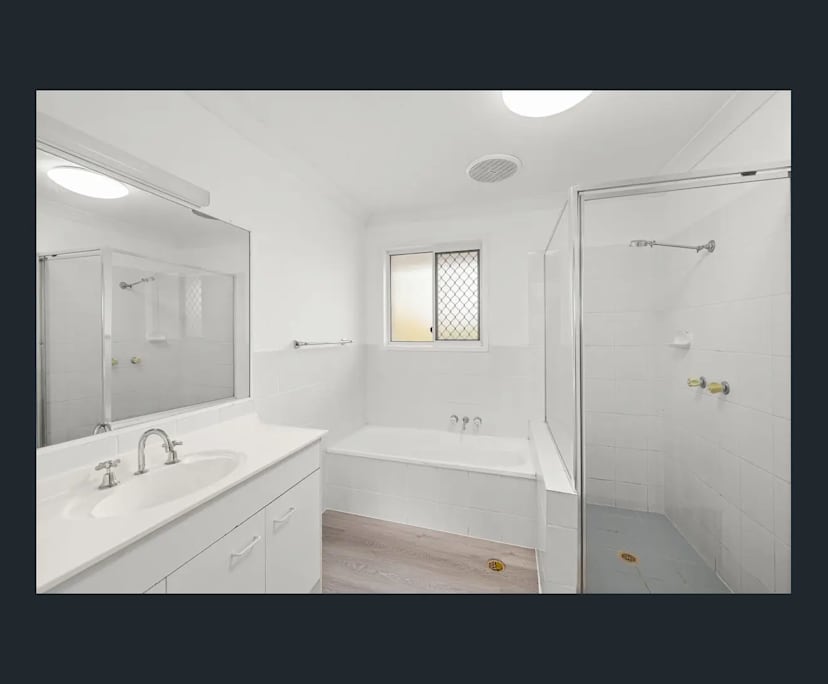 Whole property with 3 rooms for rent