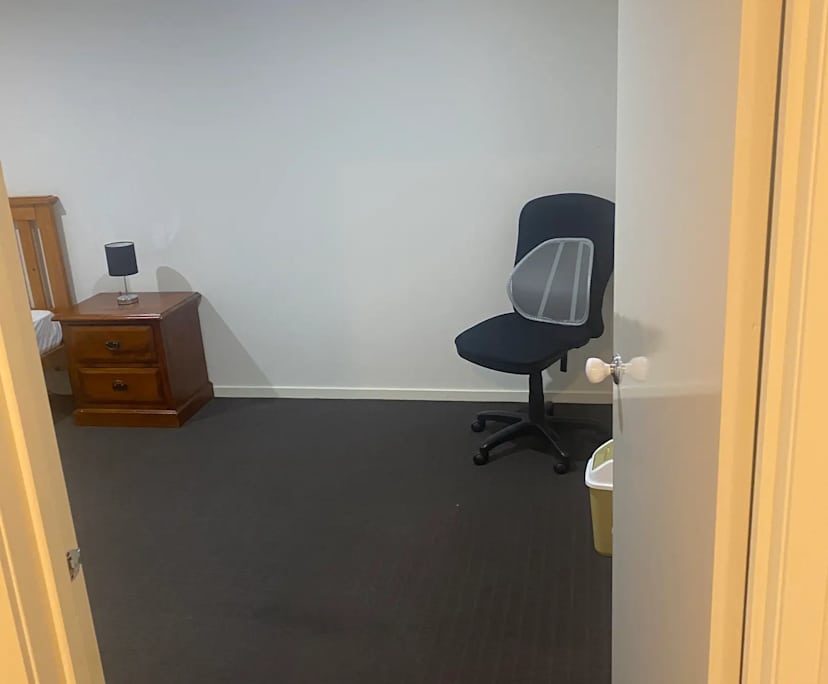 $200, Share-house, 5 bathrooms, Cranbourne East VIC 3977