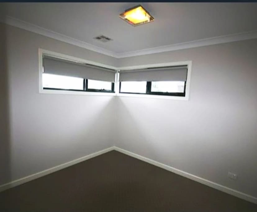 $250, Share-house, 3 bathrooms, Saint Albans VIC 3021