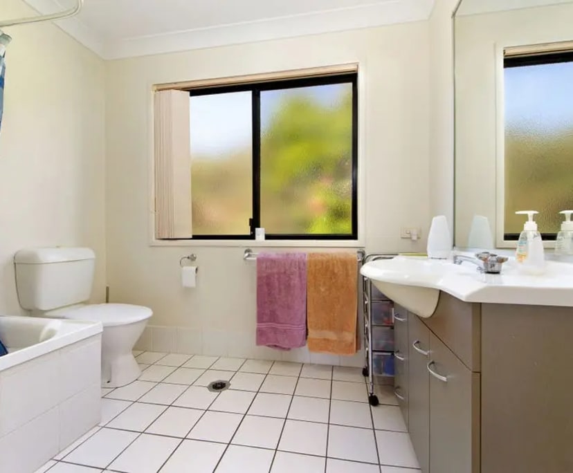 $230, Share-house, 2 rooms, Coombabah QLD 4216, Coombabah QLD 4216