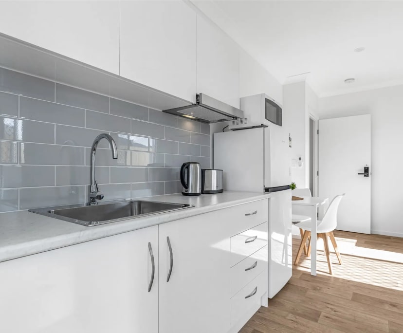 $425, Studio, 1 bathroom, Wynnum QLD 4178