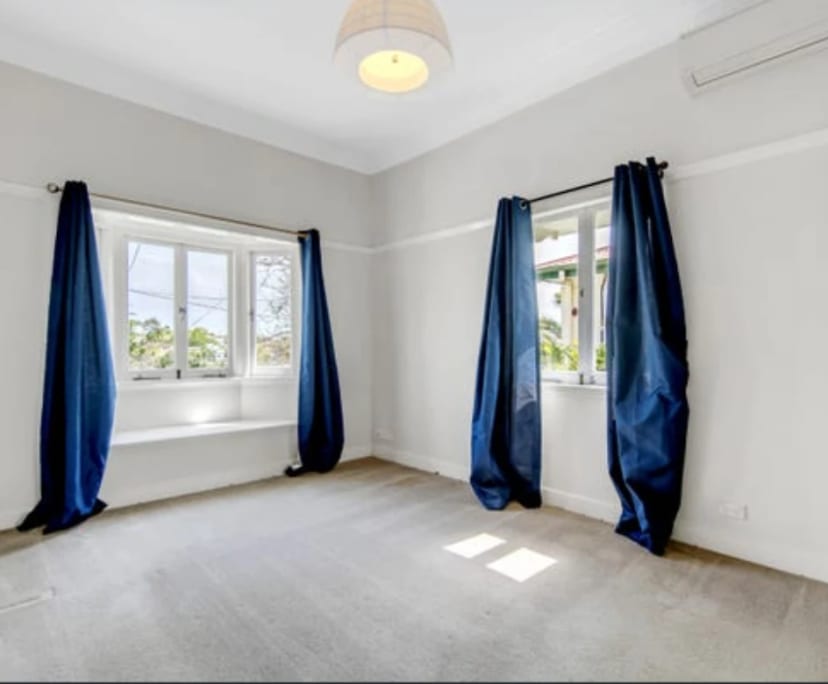 propertyImage