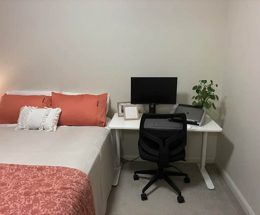 Furnished room with own bathroom