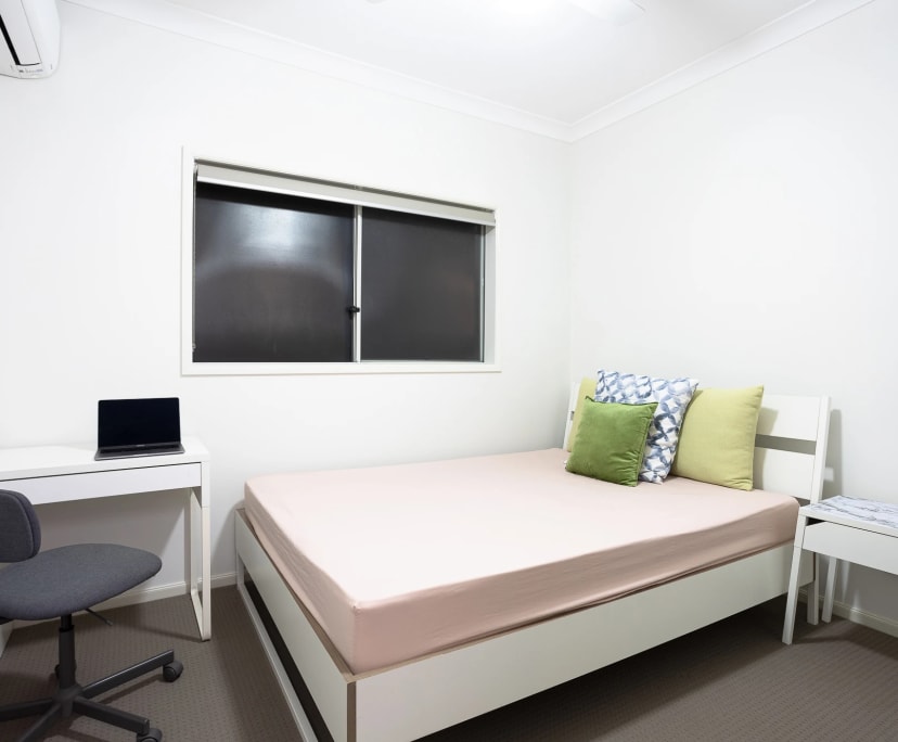 Furnished room in a share house