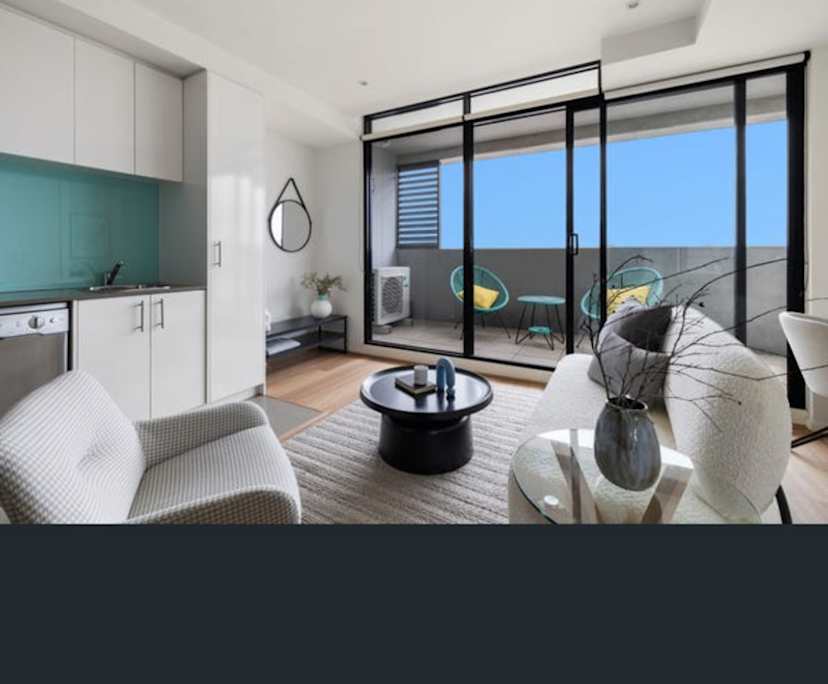 Furnished room in a flatshare