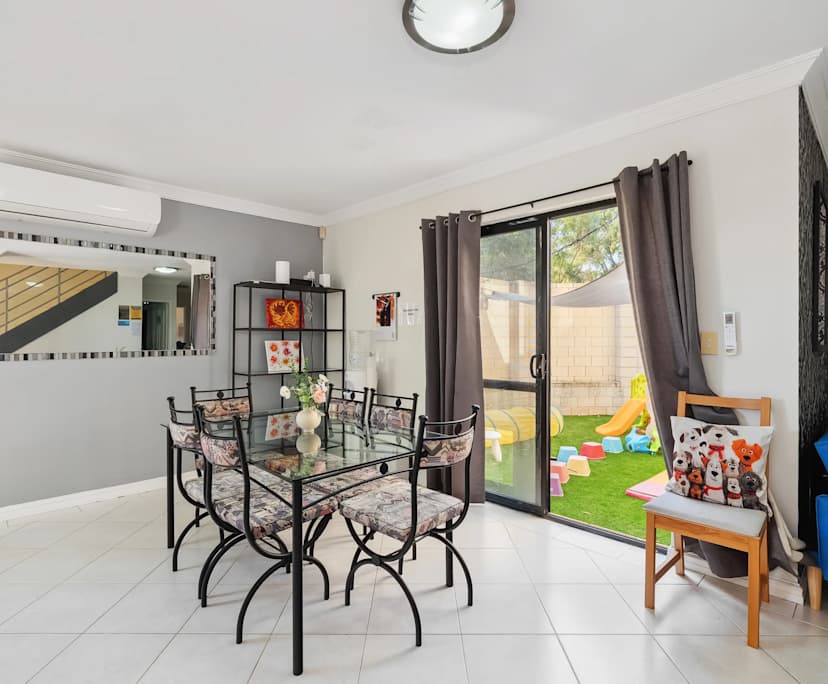 $600-650, Student-accommodation, 3 rooms, Nollamara WA 6051, Nollamara WA 6051