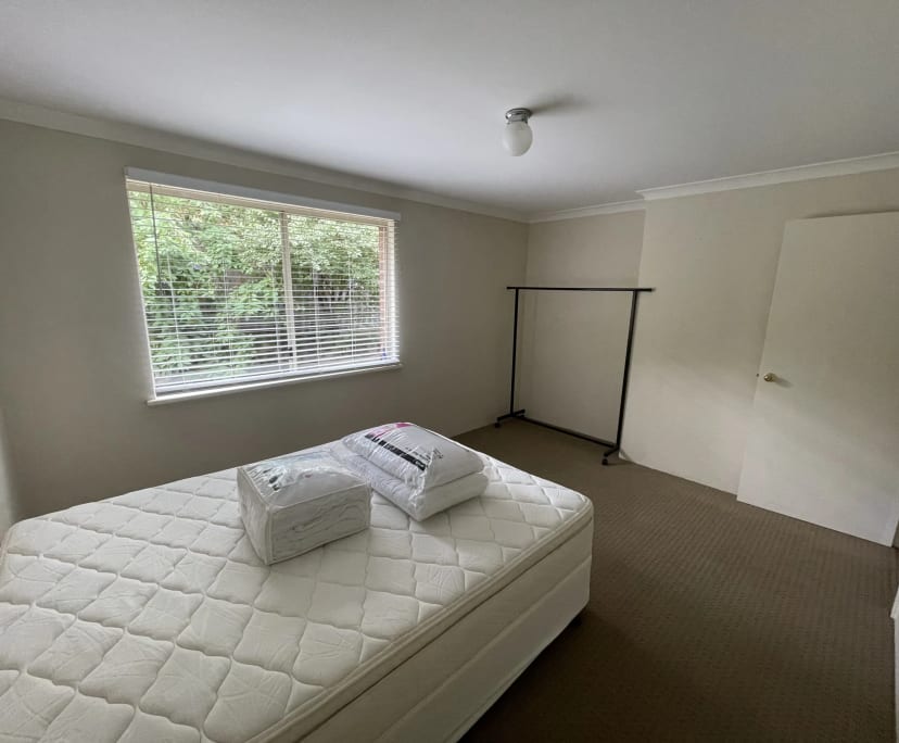 Room for Rent in Cloverdale, Perth 280, Furnished...