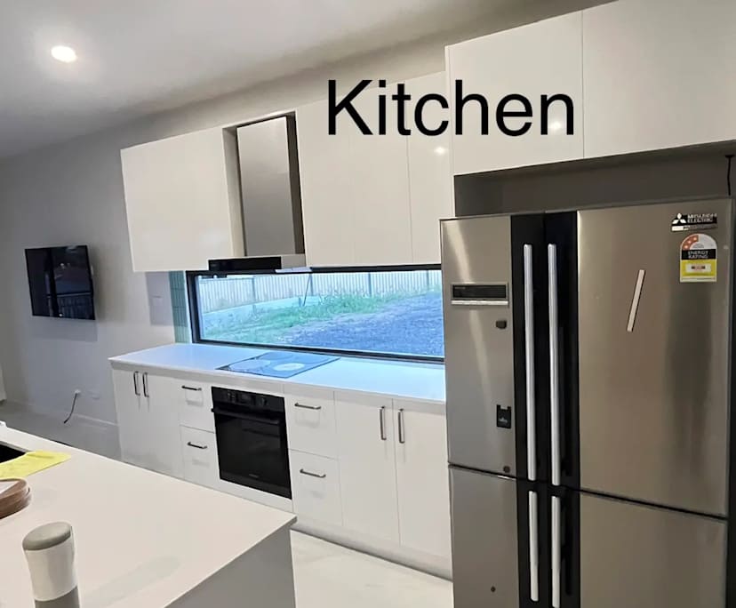 $320, Student-accommodation, 5 bathrooms, Upper Mount Gravatt QLD 4122